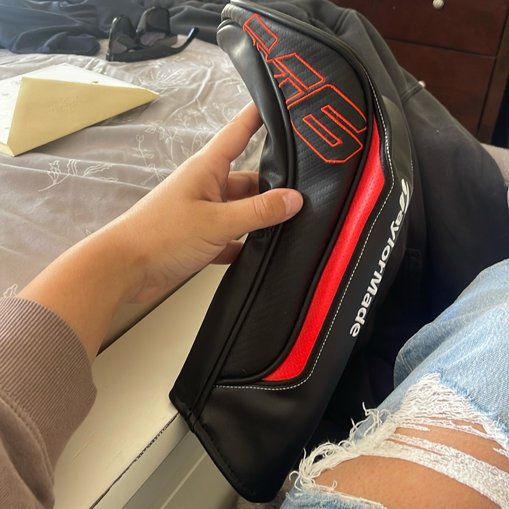 M6 driver head cover. Brand new without tags